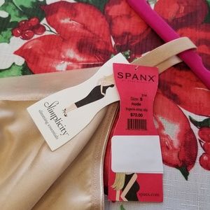 *NWT ⚡SPANX⚡NUDE LINGERIE STRAP FULL SLIP